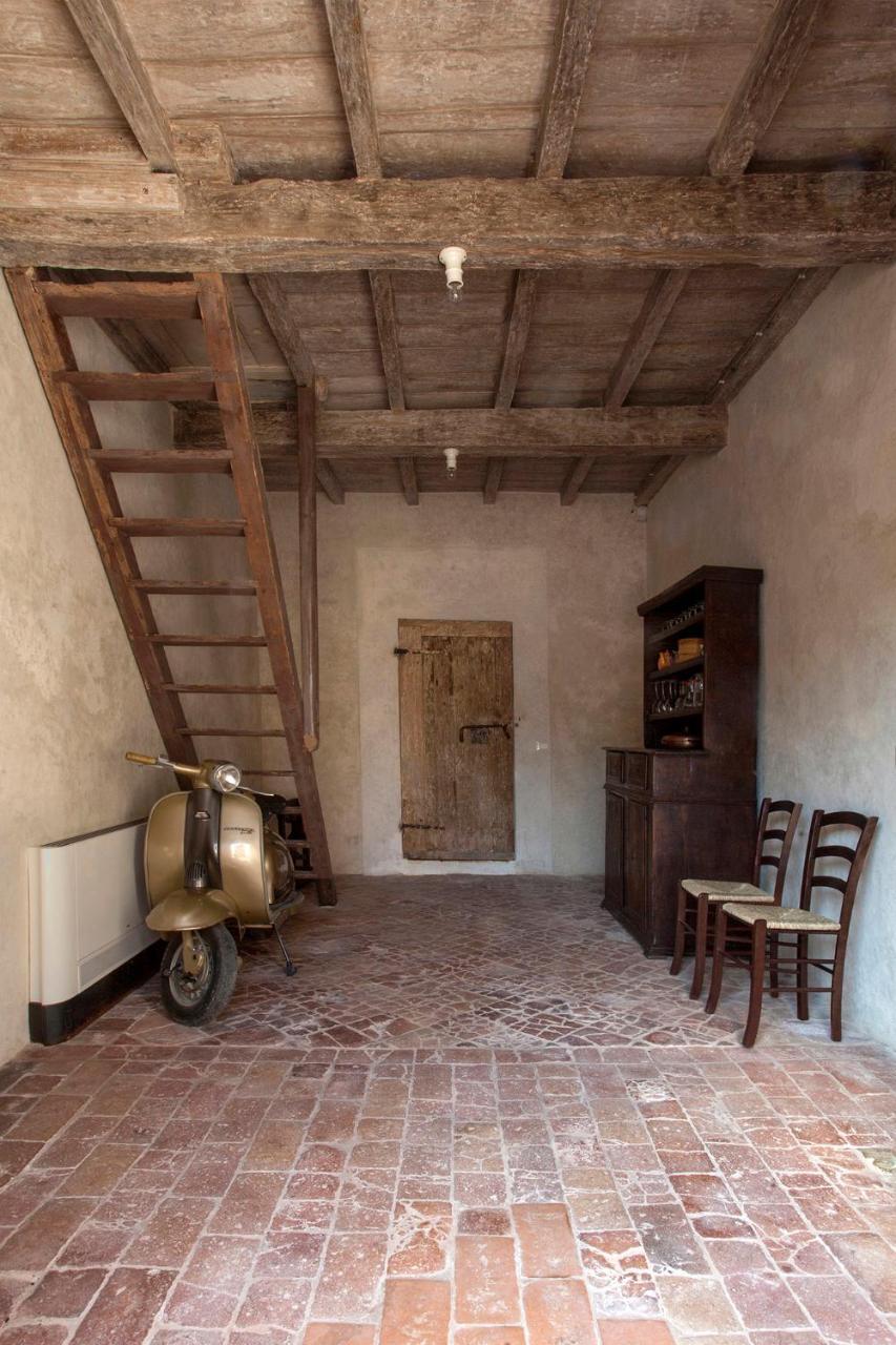 Corte Mainolda Castellucchio Esterno foto
